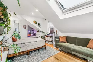 13 Howard Pl, Boston, MA 02125 - Photo 8