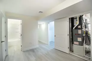 5 W Chapel St, Abington, MA 02351 - Photo 32