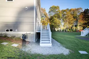 5 W Chapel St, Abington, MA 02351 - Photo 36