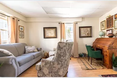 202 Washington St #1F, Somerville, MA 02143 - Photo 4