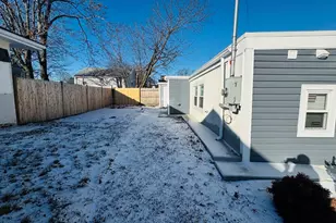 73 Victoria St, Revere, MA 02151 - Photo 2