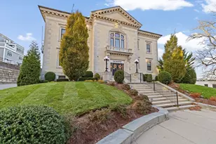 7 Russell St, Plymouth, MA 02360 - Photo 2