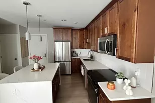 400 W Broadway, Boston, MA 02127 - Photo 4