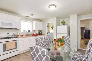 94 Summer St, Lawrence, MA 01840 - Photo 10