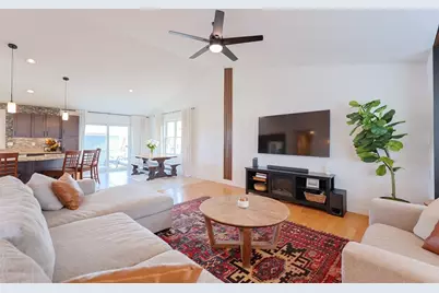 126 Stackhouse St, Dartmouth, MA 02748 - Photo 8