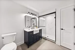 8 Callahan Dr, Woburn, MA 01801 - Photo 34