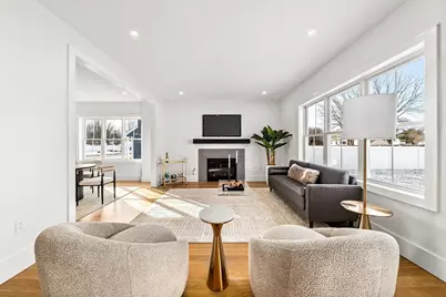 8 Callahan Drive, Woburn, MA 01801 - Photo 12