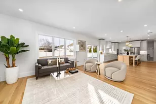 8 Callahan Dr, Woburn, MA 01801 - Photo 14