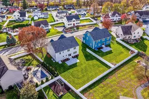 8 Callahan Dr, Woburn, MA 01801 - Photo 42