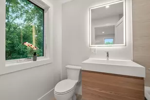 2202 Commonwealth Ave, Newton, MA 02466 - Photo 24