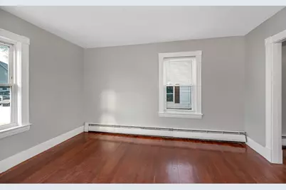 44 Phoebe Ave, Lowell, MA 01854 - Photo 10