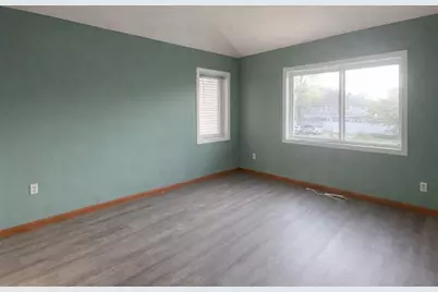 25 Meadow Pond Drive #J, Leominster, MA 01453 - Photo 2