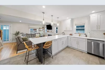 266 Mountain Ave, Revere, MA 02151 - Photo 10