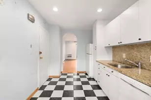 21 Westgate Rd, Boston, MA 02132 - Photo 8