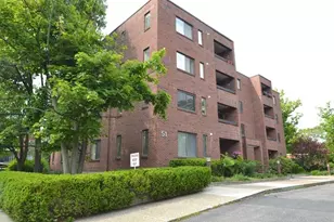 51 John St, Brookline, MA 02446 - Photo 2