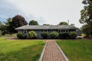 83 Joseph Rd, Framingham, MA 01701 - Photo 2