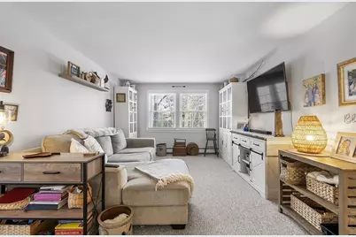 105 Ridgewood Ln #7, Gardner, MA 01440 - Photo 2