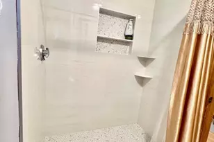 188 Fernwood Dr, Gardner, MA 01440 - Photo 8