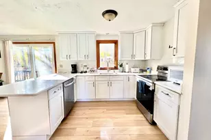 188 Fernwood Dr, Gardner, MA 01440 - Photo 2