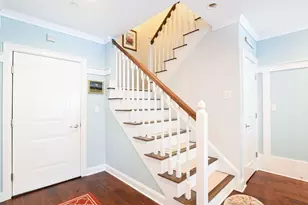 572 Freeport St, Boston, MA 02122 - Photo 16