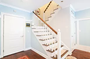 572 Freeport St, Boston, MA 02122 - Photo 16