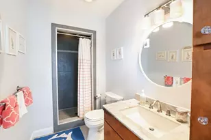 572 Freeport St, Boston, MA 02122 - Photo 18