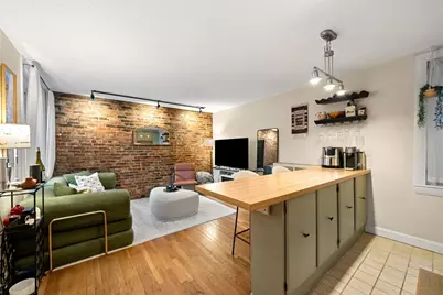 10 Henchman St #2R, Boston, MA 02113 - Photo 1