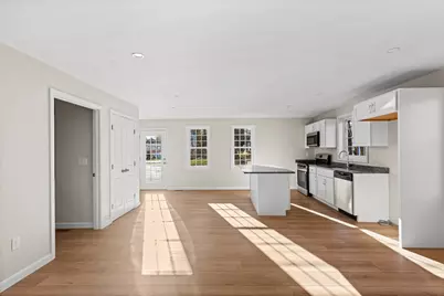 393 Court St. #3, Plymouth, MA 02360 - Photo 6