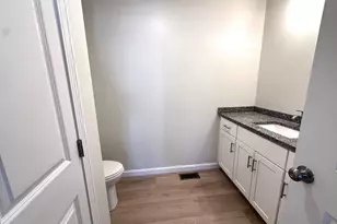 393 Court St, Plymouth, MA 02360 - Photo 16