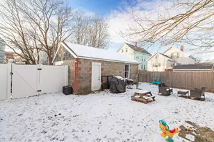 151 Campbell St, New Bedford, MA 02740 - Photo 34