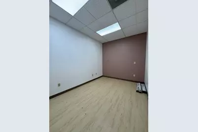 1680 Riverdale Street #B, West Springfield, MA 01089 - Photo 4