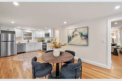 98 John Carver Rd, Reading, MA 01867 - Photo 2