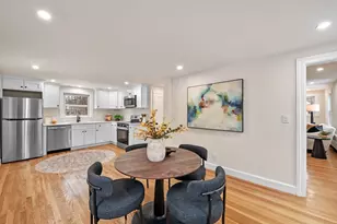 98 John Carver Rd, Reading, MA 01867 - Photo 2