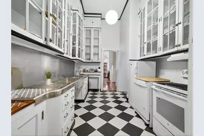 93 Beacon Street #5, Boston, MA 02108 - Photo 6