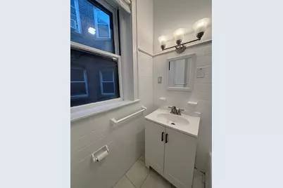 6 Beals Street #2, Brookline, MA 02446 - Photo 6