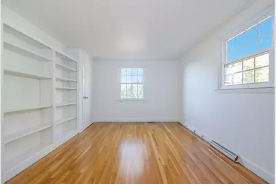 11 Captains Ln, Mattapoisett, MA 02739 - Photo 8