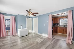 364 Tecumseh St, Fall River, MA 02721 - Photo 4