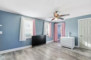 364 Tecumseh St, Fall River, MA 02721 - Photo 2