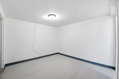 364 Tecumseh Street, Fall River, MA 02721 - Photo 30