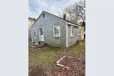 70 Cypress Street, Falmouth, MA 02536 - Photo 2