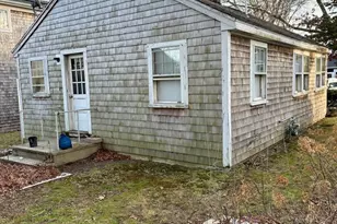 70 Cypress St, Falmouth, MA 02536 - Photo 2