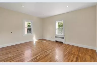 19 Beechcroft St #B, Boston, MA 02135 - Photo 8