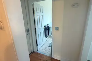 60 Walden St, Cambridge, MA 02140 - Photo 8