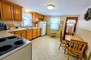 14 Walnut St, Oxford, MA 01540 - Photo 4