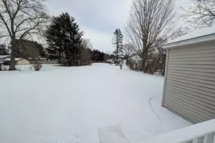 14 Walnut St, Oxford, MA 01540 - Photo 34