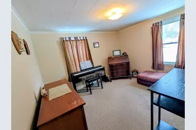 14 Walnut St, Oxford, MA 01540 - Photo 10