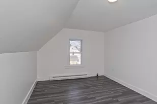 26 Huntington St, Springfield, MA 01107 - Photo 10