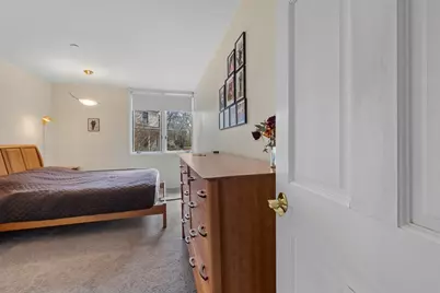 241 Perkins St #D405, Boston, MA 02130 - Photo 16