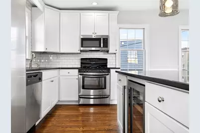 155 H St #2, Boston, MA 02127 - Photo 4