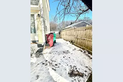 591 Varnum Ave, Lowell, MA 01854 - Photo 4